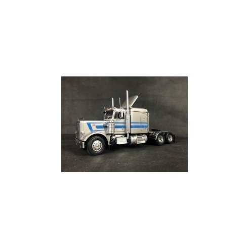 Monogram 1/25 Peterbilt 359