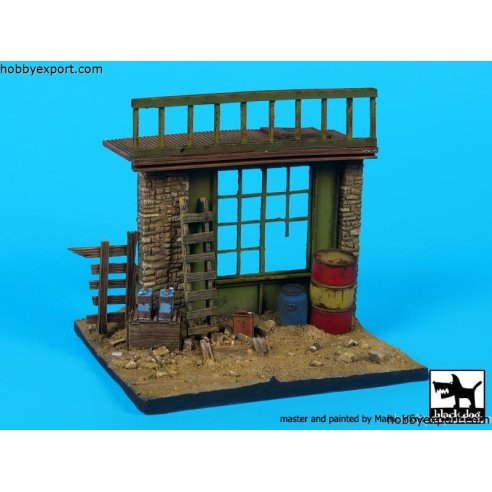 Black Dog  1 35 KIT   HOUSE RUIN