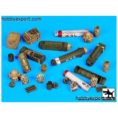 Black Dog  1 35 GRADE UP BRITISH PARATROOPER EQUIPMENT ACCESSORIES SET