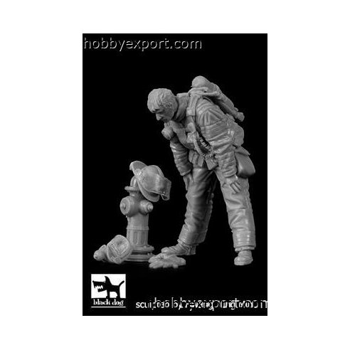 Black Dog  1 35 KIT FIREMAN