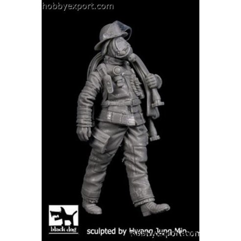 Black Dog  	1 35 KIT FIREMAN NO.3