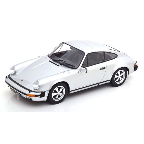 KK-Scale PORSCHE 911 CARRERA 3.0 COUPE SILVER 1977 1/18