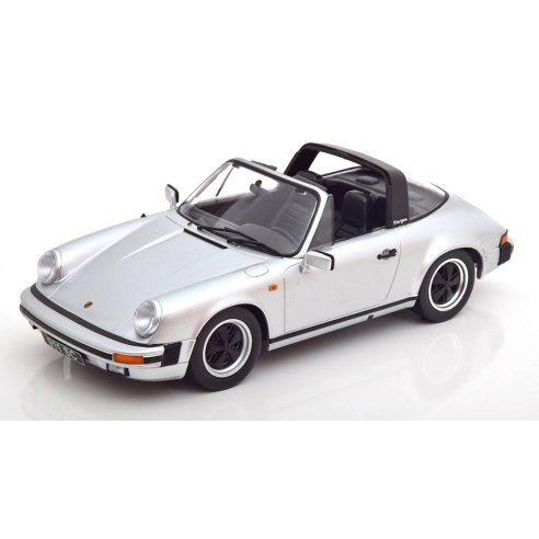 KK-Scale PORSCHE 911 SC TARGA SILVER WITH EXTRA HARD-TOP 1983 1/18