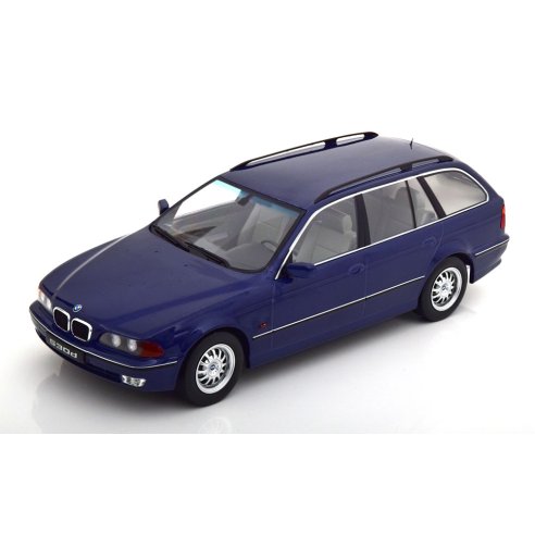 KK-Scale BMW 530d E39 TOURING BLUE METALLIC 1997 1/18