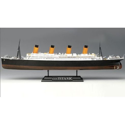 Academy 1 700  RMS TITANIC CENTENARY ANNIV. - MCP VERSION