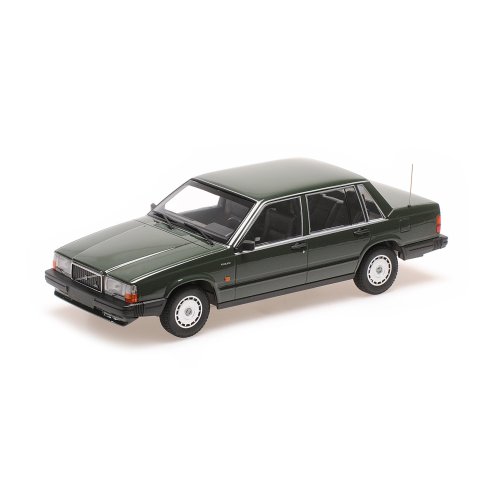 Minichamps VOLVO 740 GL DARK GREEN 1986 1/18