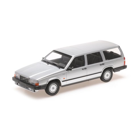 Minichamps VOLVO 740 GL BREAK SILVER 1986 1/18