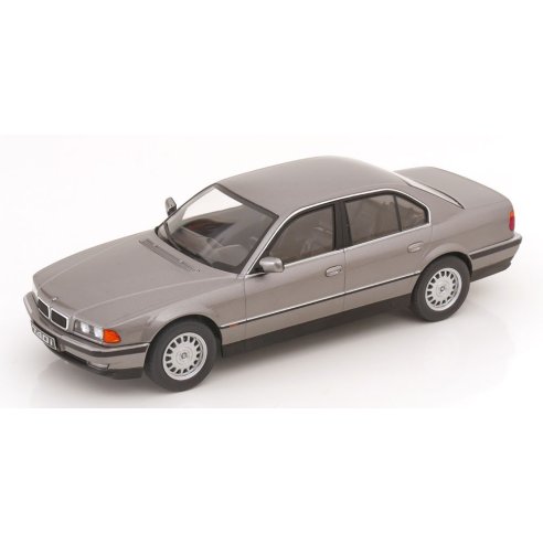 KK-Scale BMW 740I E38 GREY METALLIC 1994 1/18