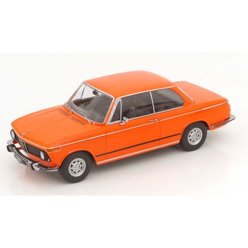 KK-Scale BMW 1502 2.SERIES ORANGE 1974 1/18