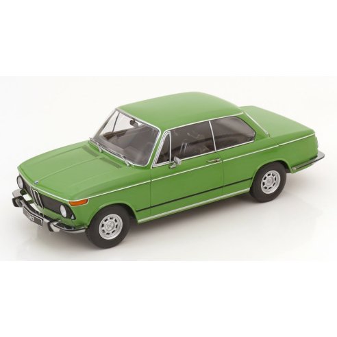 KK-Scale BMW 1502 2.SERIES GREEN 1974 1/18