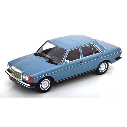 KK-Scale MERCEDES 230E W123 LIGHT BLUE METALLIC 1975 1/18