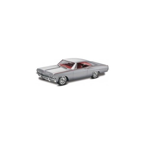 Monogram 1/25 1965 Chevy Impala