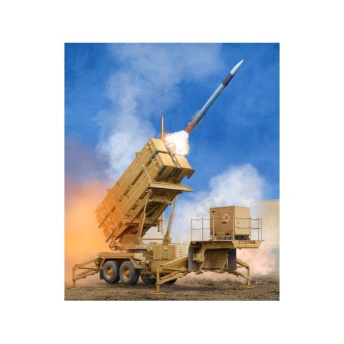 TRUMPETER KIT M901 LAUNCHING STATION WITH MIM-104F PATRIOT SAM SYSTEM PAC-3 1/35