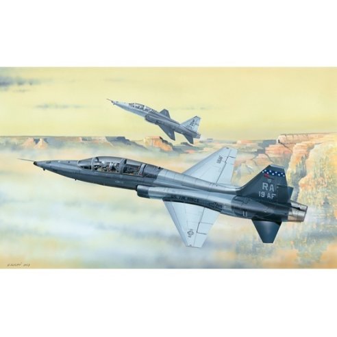 TRUMPETER KIT US T-38C TALON 1/48