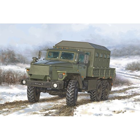 TRUMPETER KIT RUSSIAN URAL-4320 CHZ 1/35