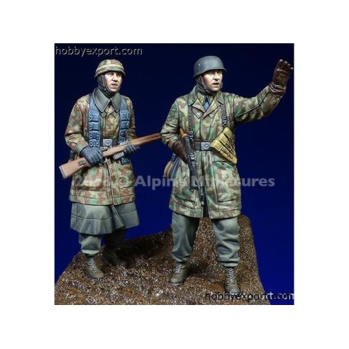 Alpine Miniatures  1 35 KIT (MAQUETTE) FALLSCHIRMJAGER IN ARDENNES SET