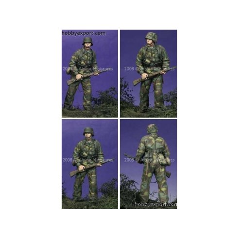 Alpine Miniatures   	1 35 KIT (MAQUETTE) SS GRENADIER DIFFERENT HEADS INCL.